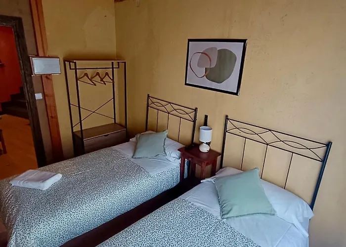 ゲストハウス Hostal Sahagun 3*